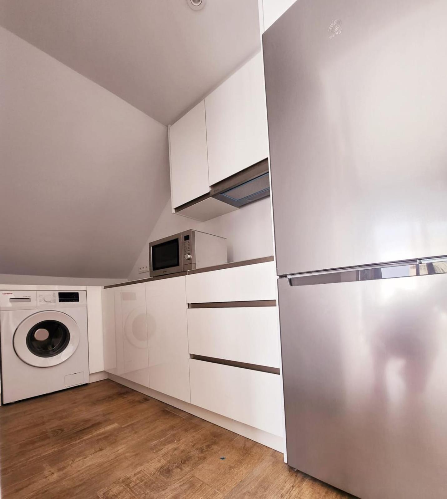 Novamar Apartamentos, Independientes Con Terraza, Dos Dormitorios, Salon Y Cocina Independiente, Ubicados En Centro De Y A La Playa, Wifi De Alta Velocidad *