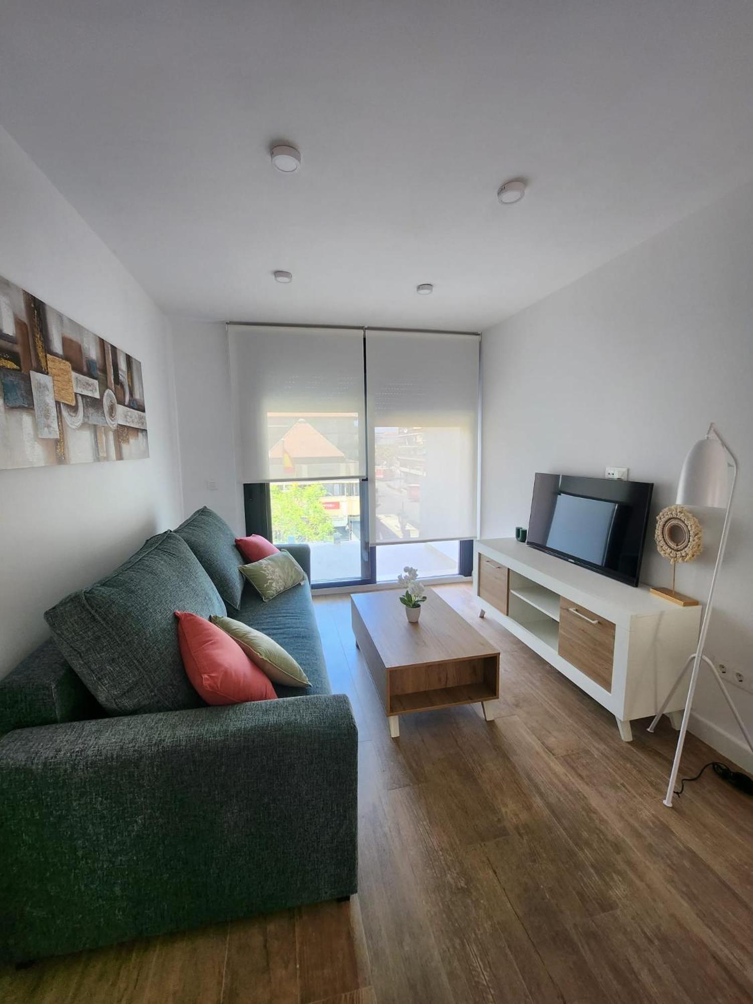 Novamar Apartamentos, Independientes Con Terraza, Dos Dormitorios, Salon Y Cocina Independiente, Ubicados En Centro De Y A La Playa, Wifi De Alta Velocidad