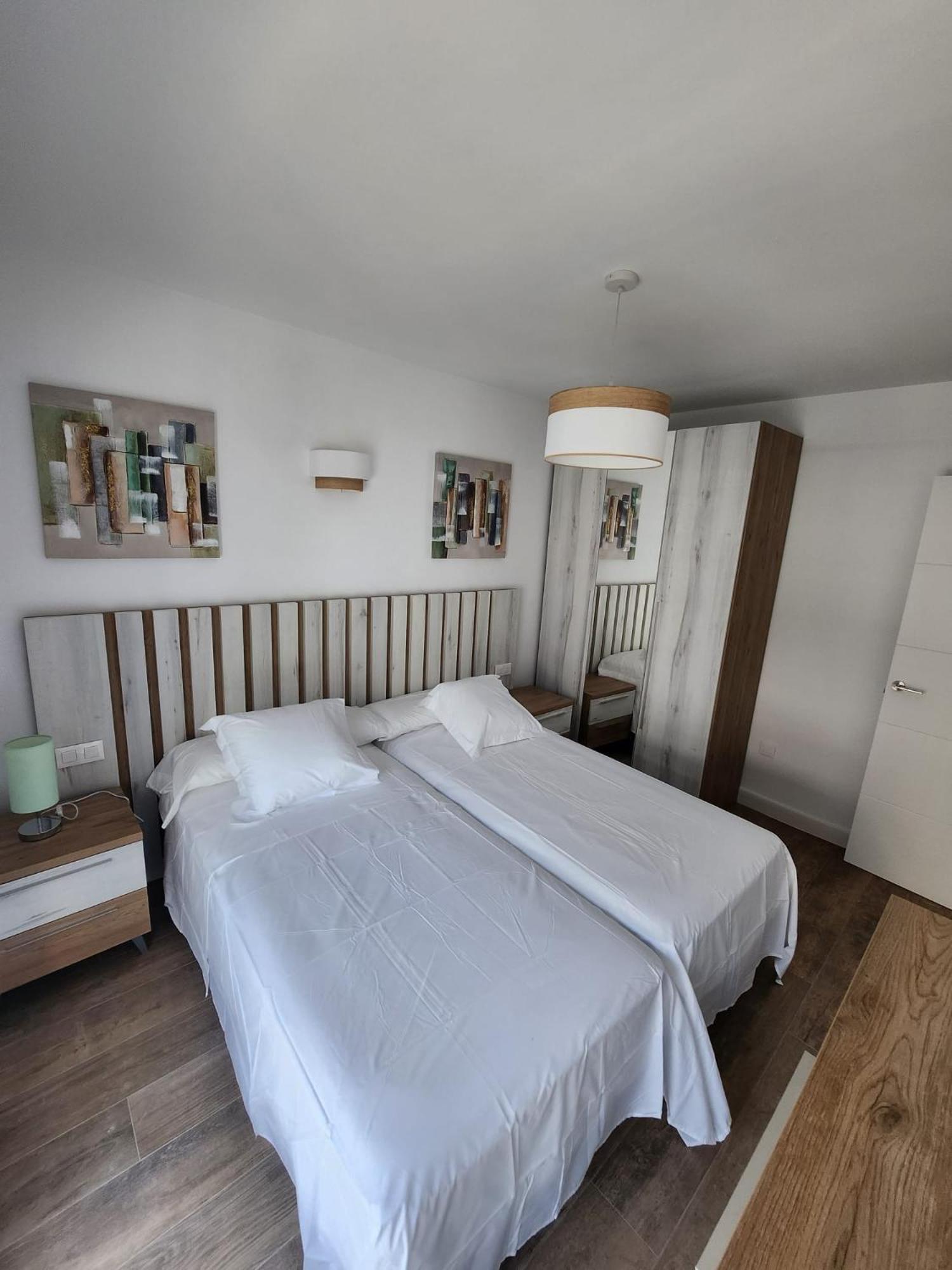 Novamar Apartamentos, Independientes Con Terraza, Dos Dormitorios, Salon Y Cocina Independiente, Ubicados En Centro De Y A La Playa, Wifi De Alta Velocidad Apartment *