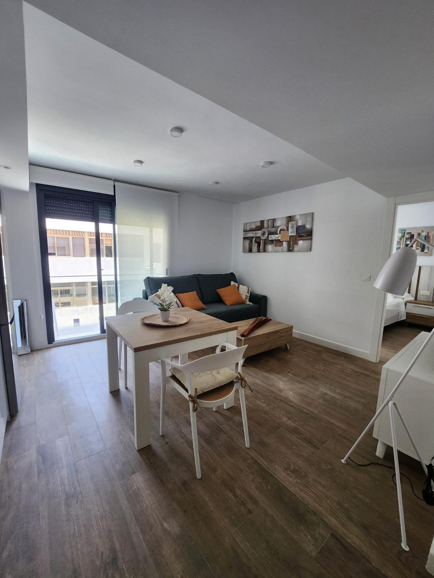 Novamar Apartamentos, Independientes Con Terraza, Dos Dormitorios, Salon Y Cocina Independiente, Ubicados En Centro De Y A La Playa, Wifi De Alta Velocidad *