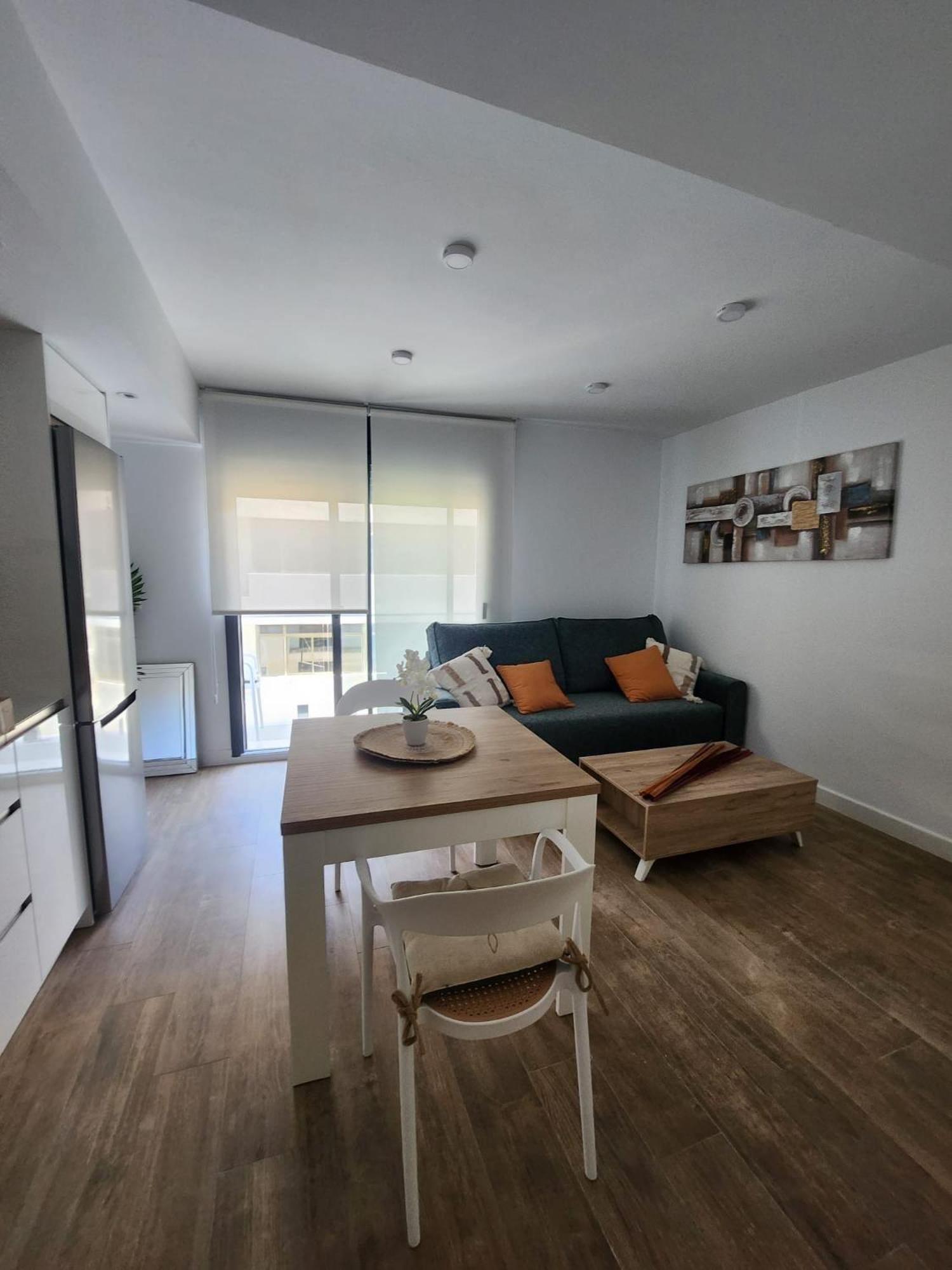 Novamar Apartamentos, Independientes Con Terraza, Dos Dormitorios, Salon Y Cocina Independiente, Ubicados En Centro De Y A La Playa, Wifi De Alta Velocidad